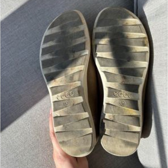 Ecco Taupe Comfortable Sneakers, Women's Size 6 - Picture 3 of 5